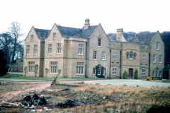 Annesley_Hall_-_viewed_from_front__side_-_colour_1985