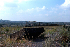 Awsworth_-_Bennerley_Viaduct_also_known_as_Forty_Bridges_the_roadbed_and_lattice_fence_1976