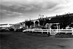 Awsworth_-_Viaduct_-_bungalows_in_foreground