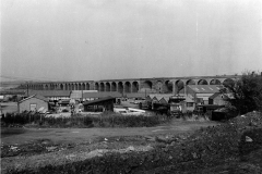 Awsworth_-_Viaduct_-_with_small_industrial_estate_in_foreground
