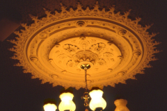 Basford_-_Basford_Hall_-_Interior_ceiling_rose_from_19th_century_1998_colour