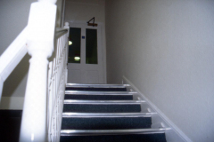 Basford_-_Basford_Hall_-_Interior_servants_staircase_1998_colour