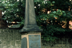 Basford_-_Basford_Hall_-_North_Thomas_coal_owner_memorial_in_Basford_Rd_Park_1976_colour