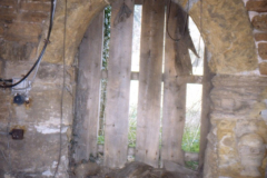 Beauvale_Priory_-_Doorway_into_south_wall_from_cloister_passage_colour_1996