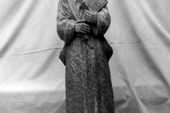 Beauvale_Priory_-_Martyrs_of__Beauvale_1_St._Robert_Lawrence_wooden_statue_in_Eastwood_R.C._church