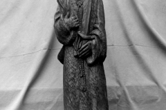 Beauvale_Priory_-_Martyrs_of__Beauvale_2_St._John_Houghton_wooden_statue_in_Eastwood_R.C._church