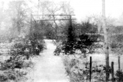Broxtowe_-_Broxtowe_Hall_-_back_garden_in_snow_c_1930_poor_picture