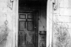 Broxtowe_-_Broxtowe_Hall_-_front_porch_and_main_entrance