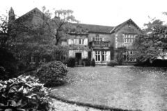 Broxtowe_-_Broxtowe_Hall_-_in_1925_from_the_Willoughby_estate_sale_catalogue
