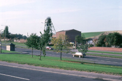 Cinderhill_-_Babbington_colliery_after_closure_1986