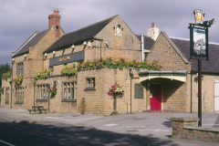 Cinderhill_-_Broxtowe_Inn_September_2005