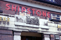 Cinderhill_-_Colliers_Arms_public_house_Shipstone_plaque_over_the_entrance_May_1973
