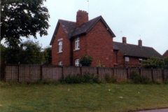 Cinderhill_-_Cottage_August_1986