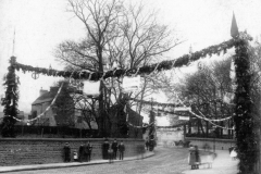 Cinderhill_-_Nuthall_Road_near_the_Red_Lion_c_1910