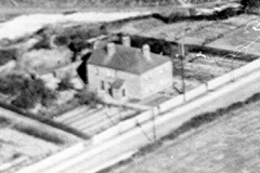 Cinderhill_-_Pretoria_Cottages_-_enlargement_of_aerial_photo_Ph.263_-_1930_c
