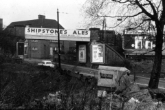 Cinderhill_-_railway_bridge