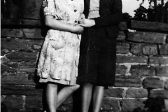 Farms_-_Assarts_Farm_Nuthall_Edith_Toulson_aged_16ish_with_Pat_Wayne_c1940