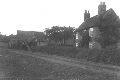 Farms_-_Assarts_Farm_Nuthall_in_c1940_bw